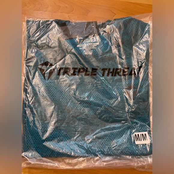 Triple Threat Workout Tee, unisex - Picture 3 of 4